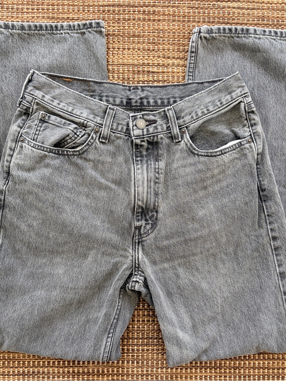 Men’s Levi’s 565 Grey 29x29 Actual Measure denim jeans loose fit straight leg